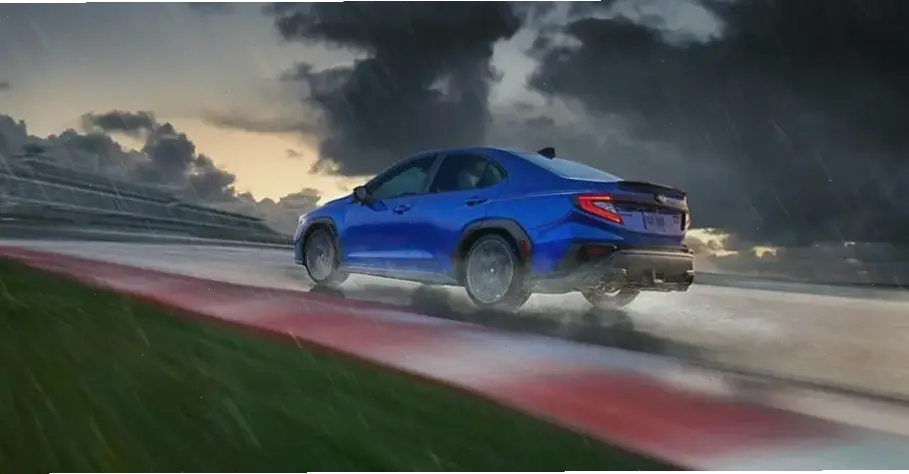 Subaru WRX Sport Sedan: Xe thể thao lý tưởng cho những ai đam mê tốc độ và cảm giác mạnh.