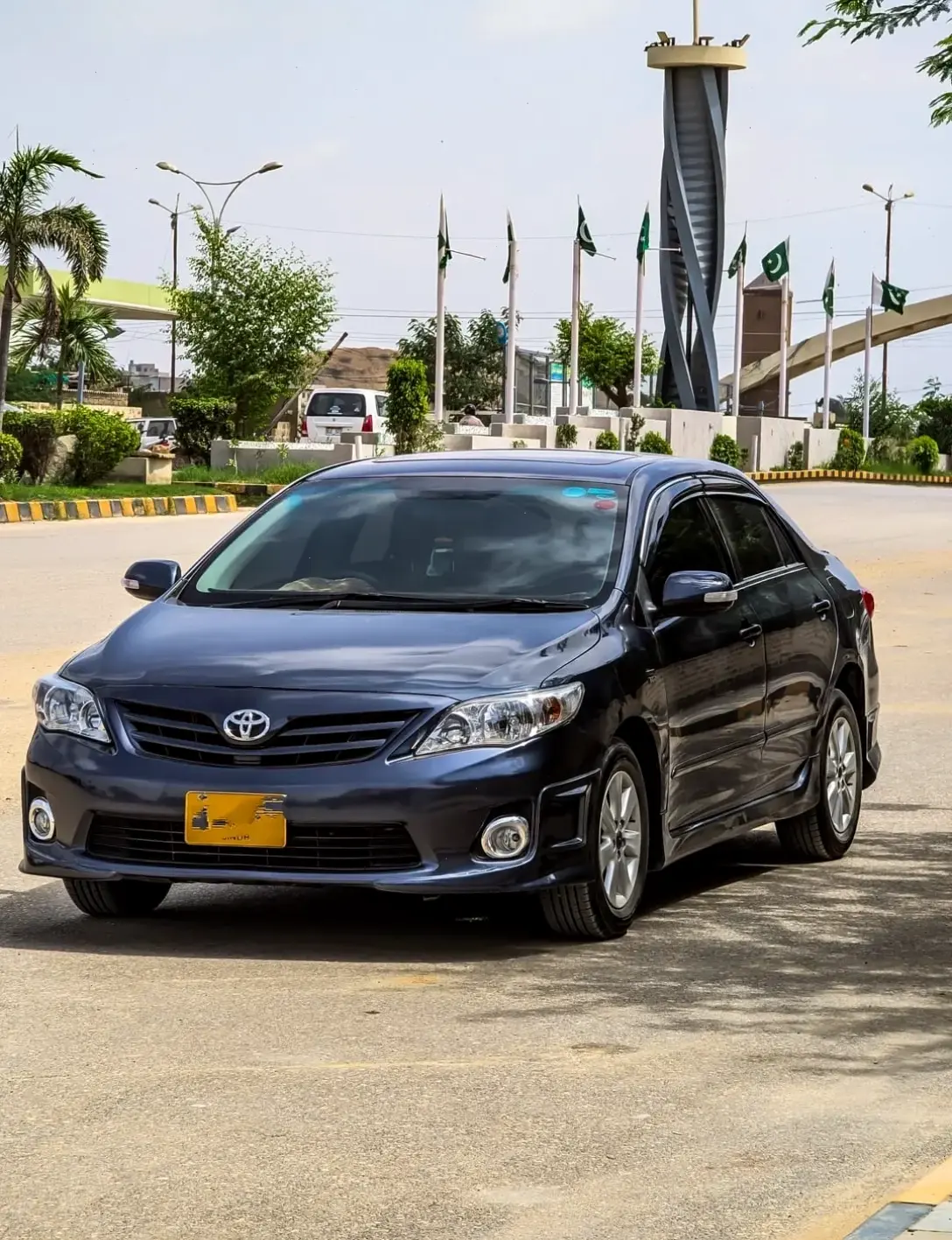 Toyota Corolla Altis Premium Sedan mang sự sang trọng đẳng cấp, nội thất cao cấp và công nghệ tiên tiến cho lối sống tinh tế.