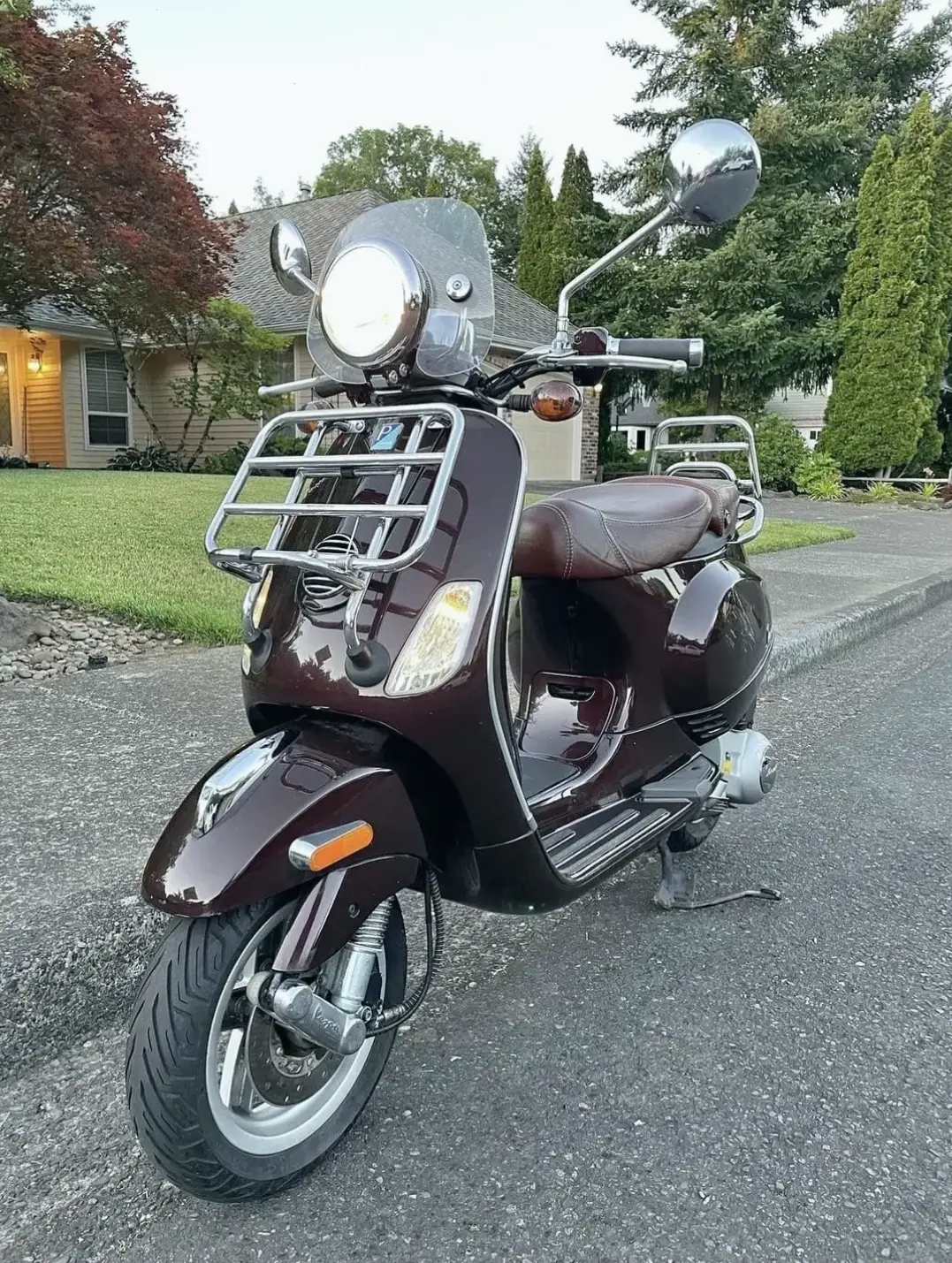 Vespa LX Premium Bike mang đến sự sang trọng và chất lượng cao, trải nghiệm lái xe đẳng cấp không thể bỏ lỡ!