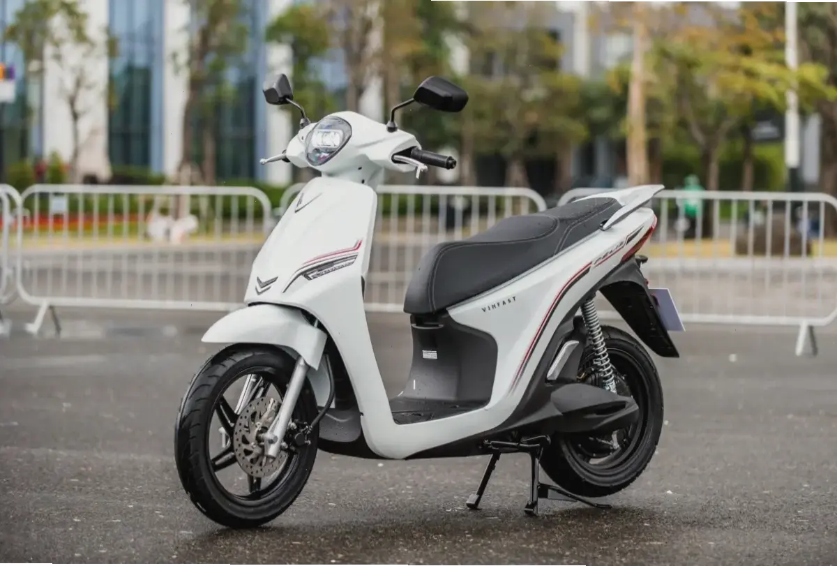 VinFast Feliz S Electric Scooter 2025 mang đến trải nghiệm lái xe điện tiên tiến, tiết kiệm và thân thiện với môi trường!