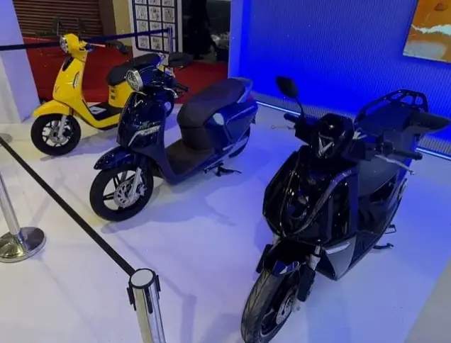 VinFast Theon Premium Scooter với chất lượng cao cấp, mang lại sự thoải mái và phong cách đẳng cấp.