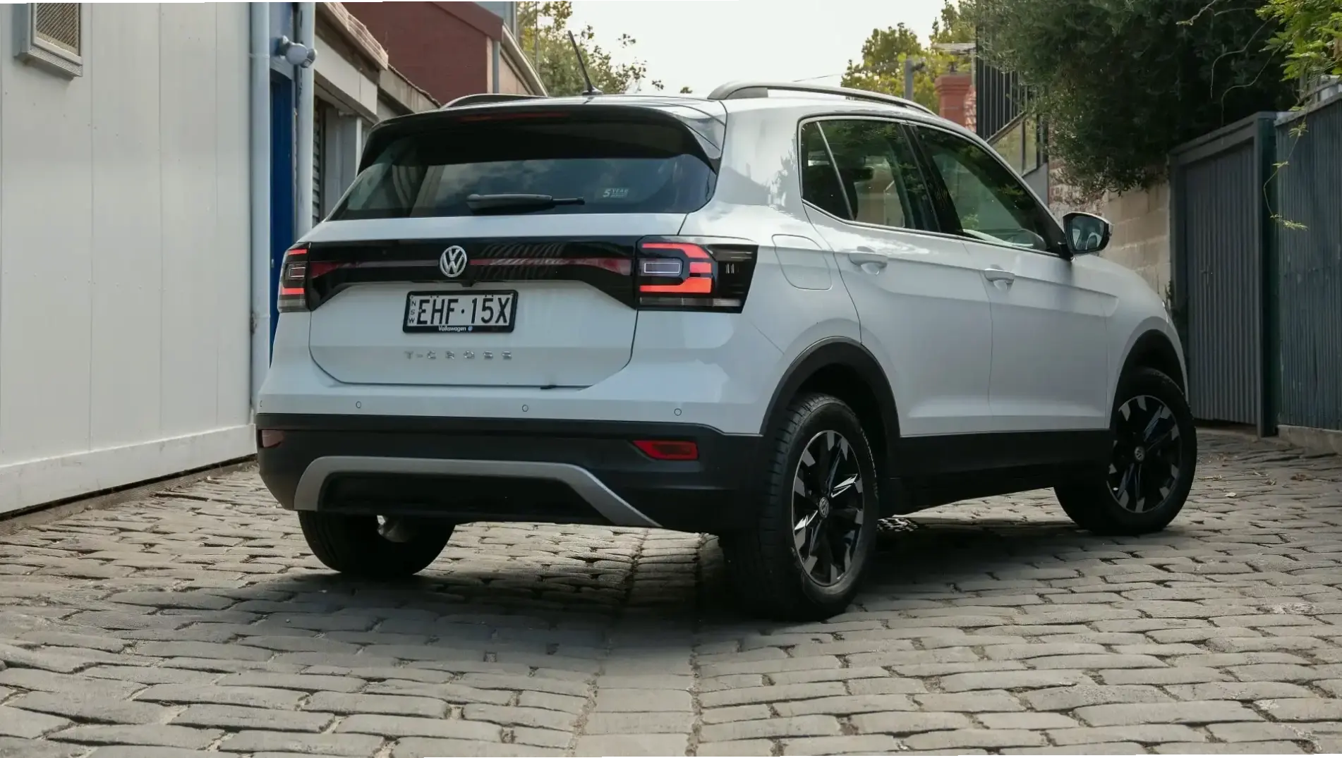Volkswagen T-Cross Eco Car: Xe thân thiện môi trường, tiết kiệm nhiên liệu tối đa và công nghệ xanh cho lối sống bền vững.