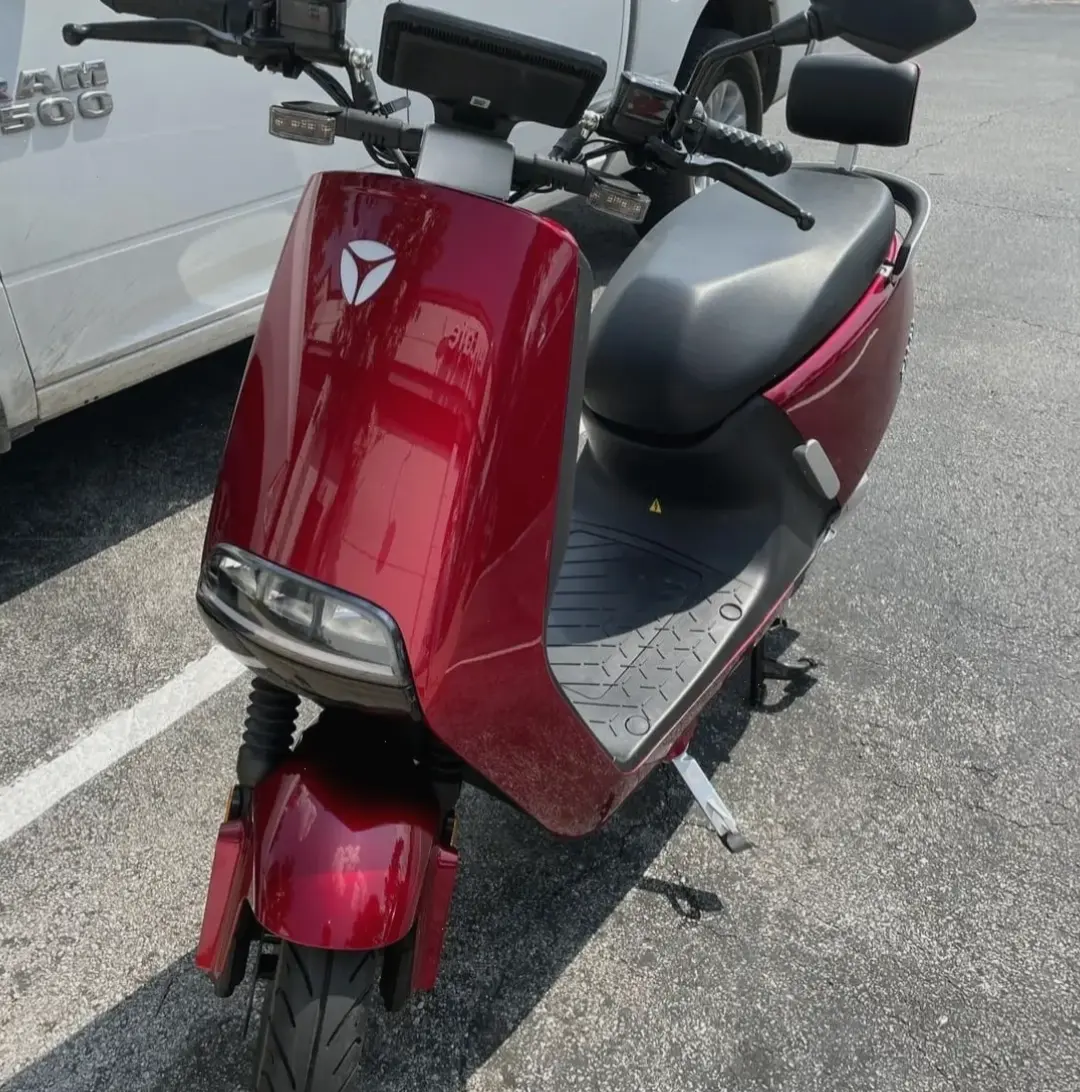 Yadea G5 2023 Model: Cải tiến mới, hiệu suất cao và an toàn tối ưu cho bạn!