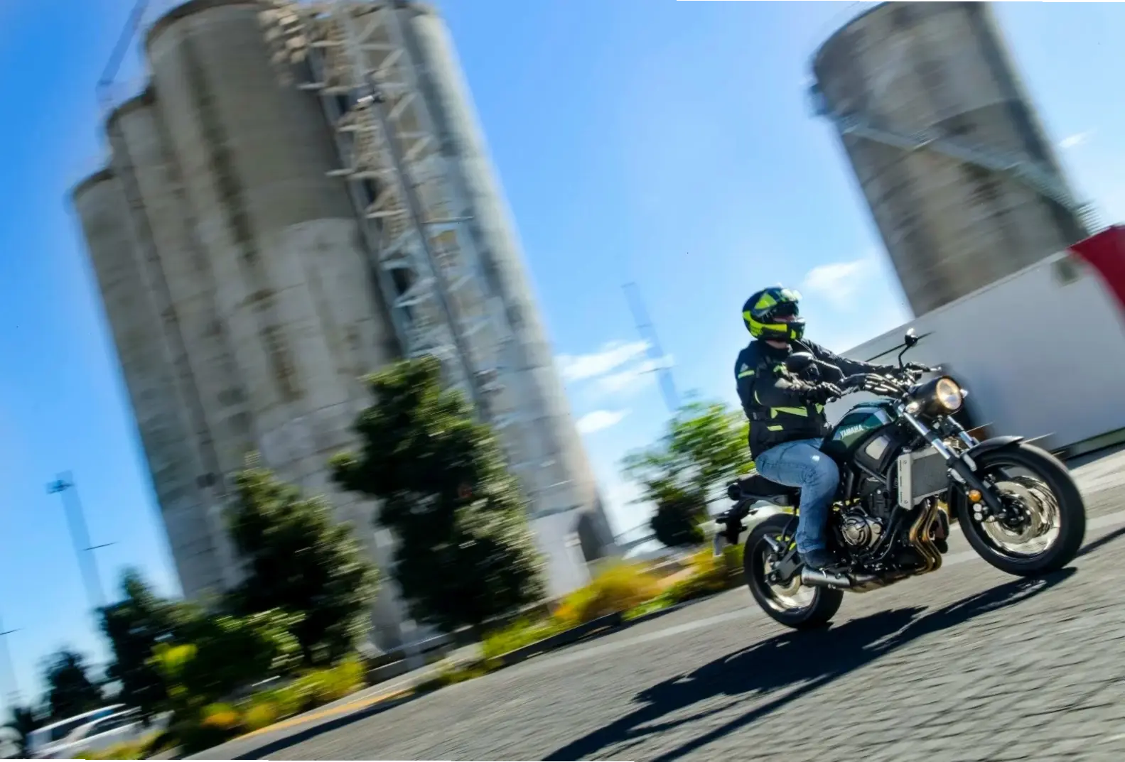 Yamaha Latte Affordable Vehicle giá cả phải chăng, chất lượng cao và tiện lợi, lựa chọn thông minh cho mọi người.