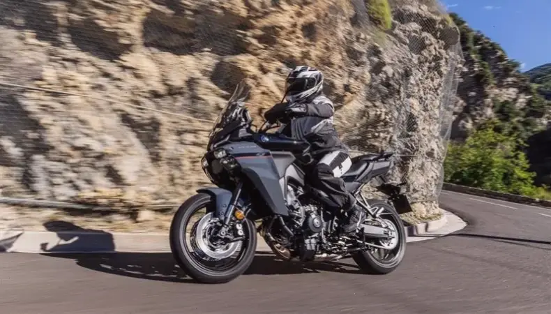 Yamaha Tracer Sport Bike: Tốc độ bùng nổ và sự linh hoạt cho những ai đam mê thể thao.