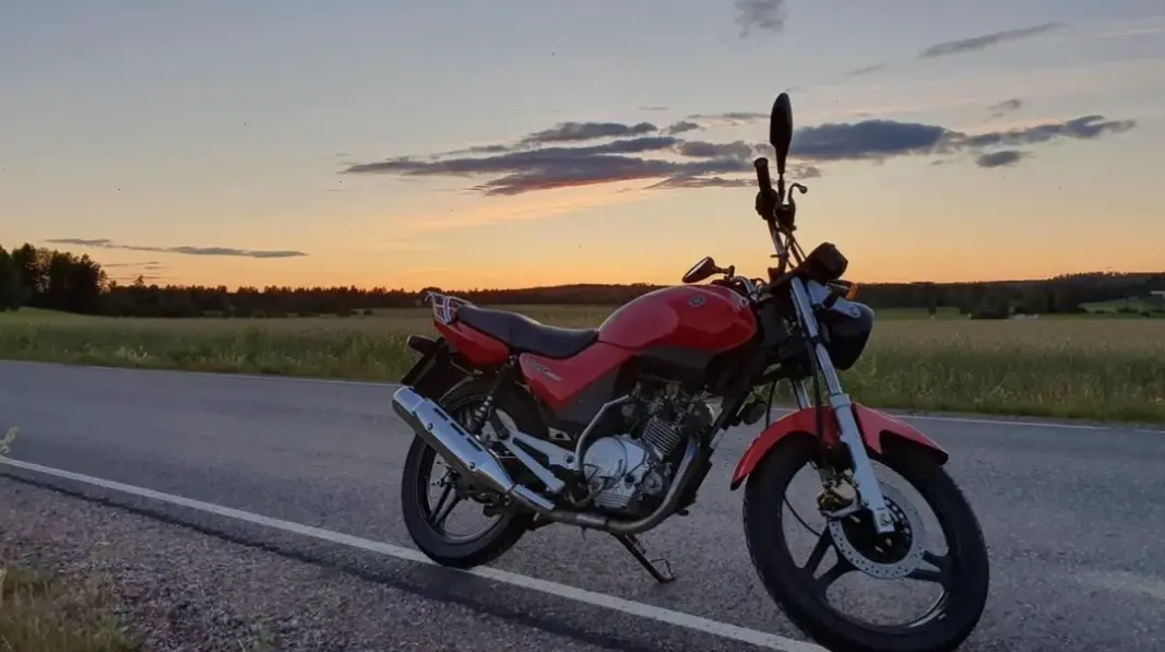 Yamaha YBR 125 Classic Motorcycle kết hợp phong cách cổ điển và độ bền hiện đại cho bạn!