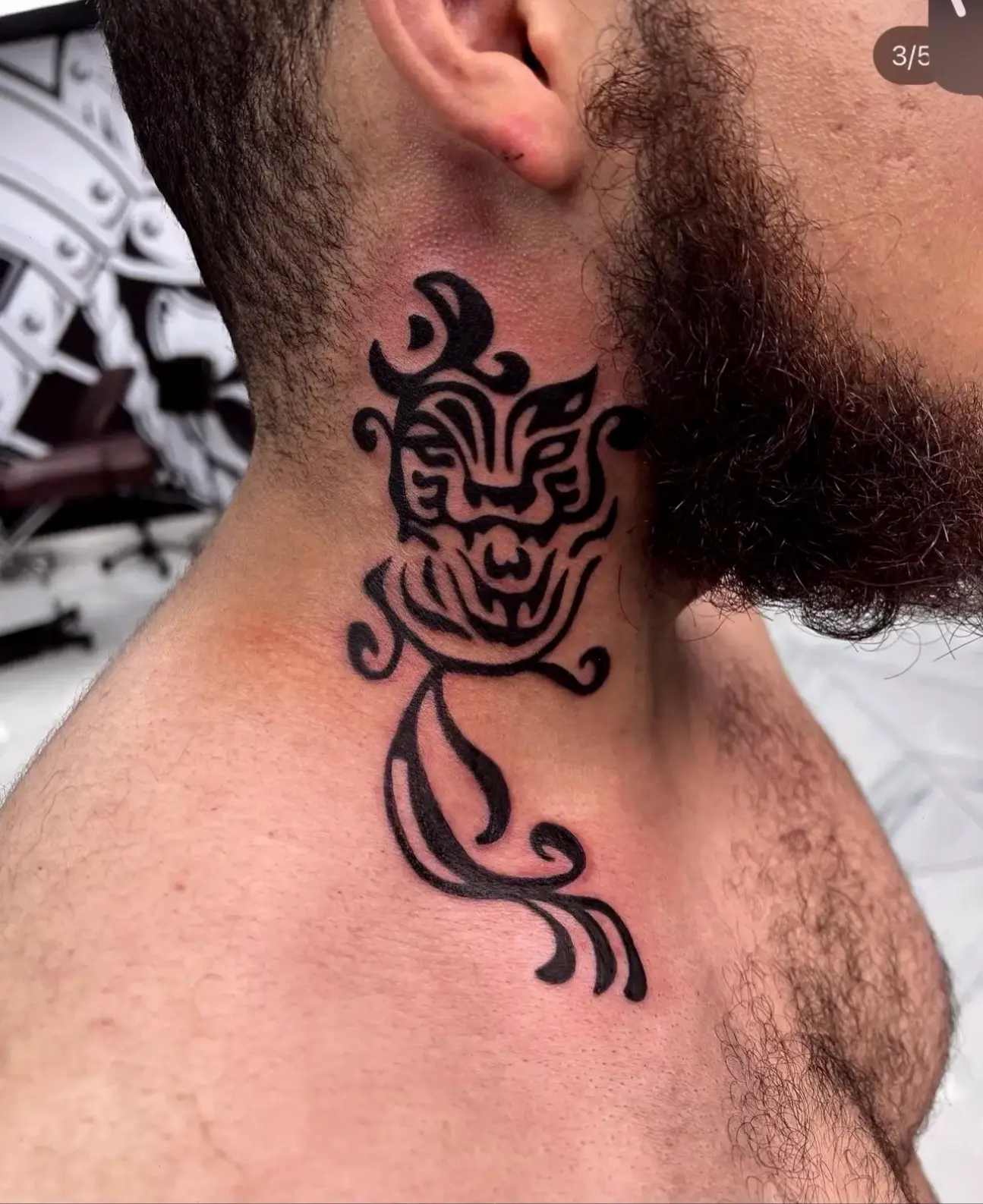 Hình xăm của Kazutora: Biểu tượng sức mạnh và quá khứ trong thế giới Tokyo Revengers.