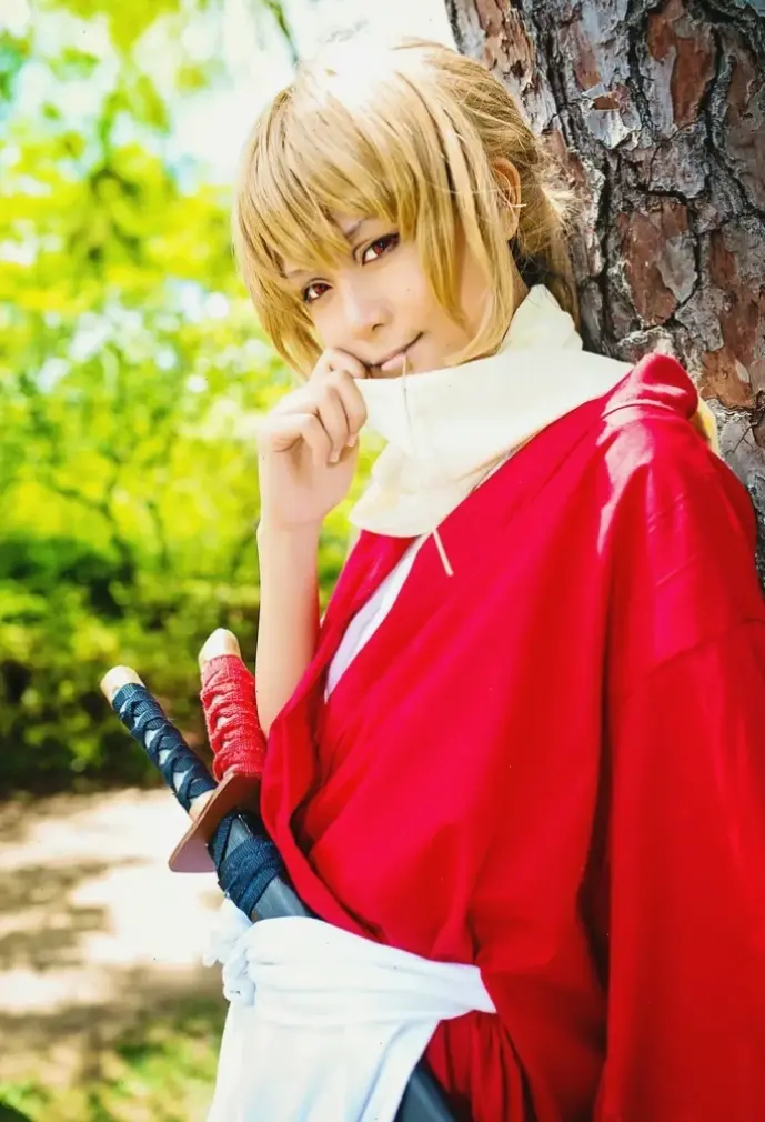 Okita Sougo Cosplay: Trang phục chi tiết của Okita, giúp fan Gintama biến hóa thành nhân vật yêu thích!