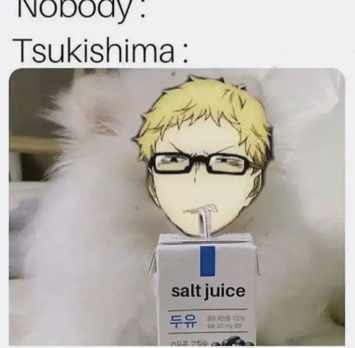 Tsukishima meme hài hước với biểu cảm châm biếm, luôn là nguồn vui cho cộng đồng fan Haikyuu.